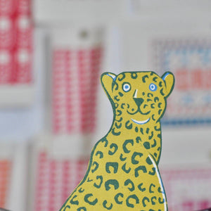 Giant Mantelpiece Menagerie Card: The Cheetah Greeting Card Cambridge Imprint 