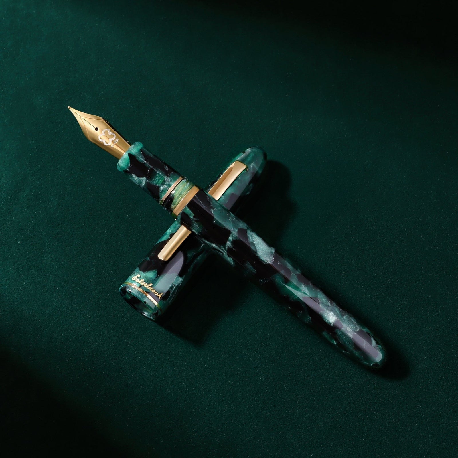 Evergreen Estie Fountain Pen Fountain Pen Papillon Press 