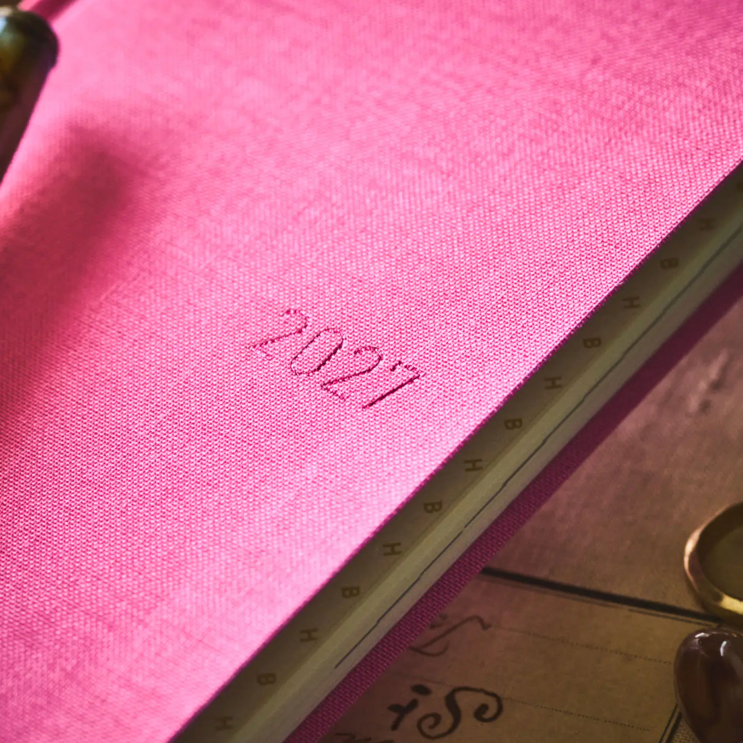 Hobonichi Techo 2027 Weeks Colors: Pink Sapphire