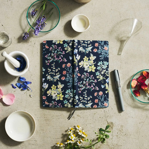 Hobonichi Techo 2027 Weeks Liberty Fabrics: Floral Remedy
