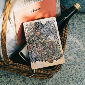 Hobonichi Techo 2027 HON A6 The V&A Series: Vine