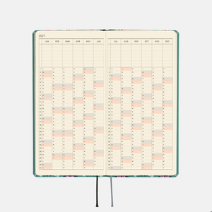 Hobonichi Techo 2027 Weeks: Yumi Kitagishi: White Cat Wallpaper