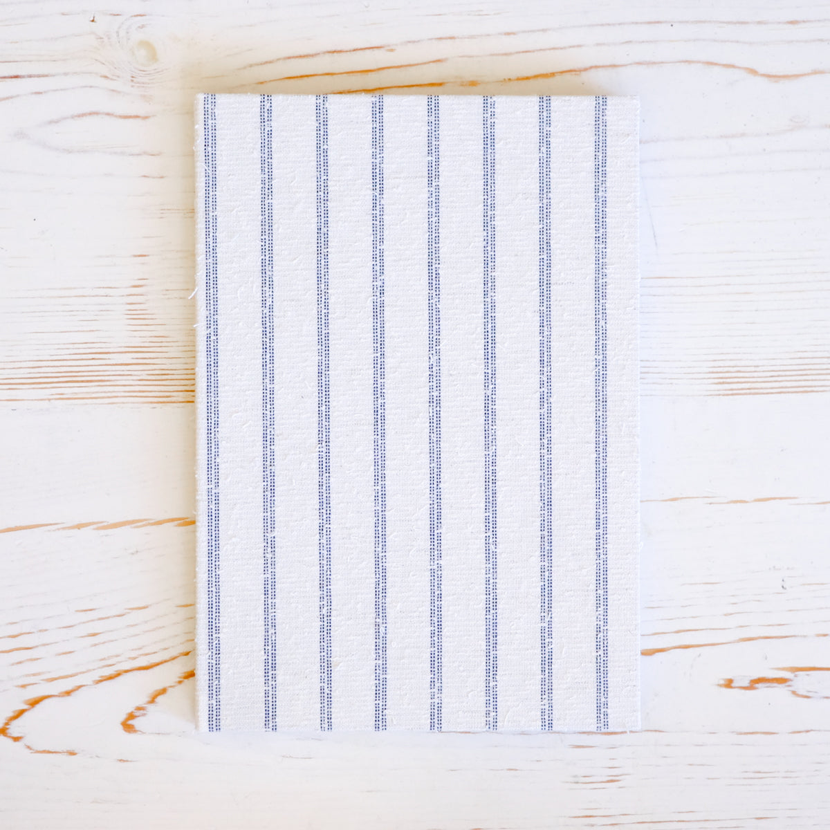 kakimori-bishu-blue-stripe-notebook-journal-3 fountain pen friendly notebook