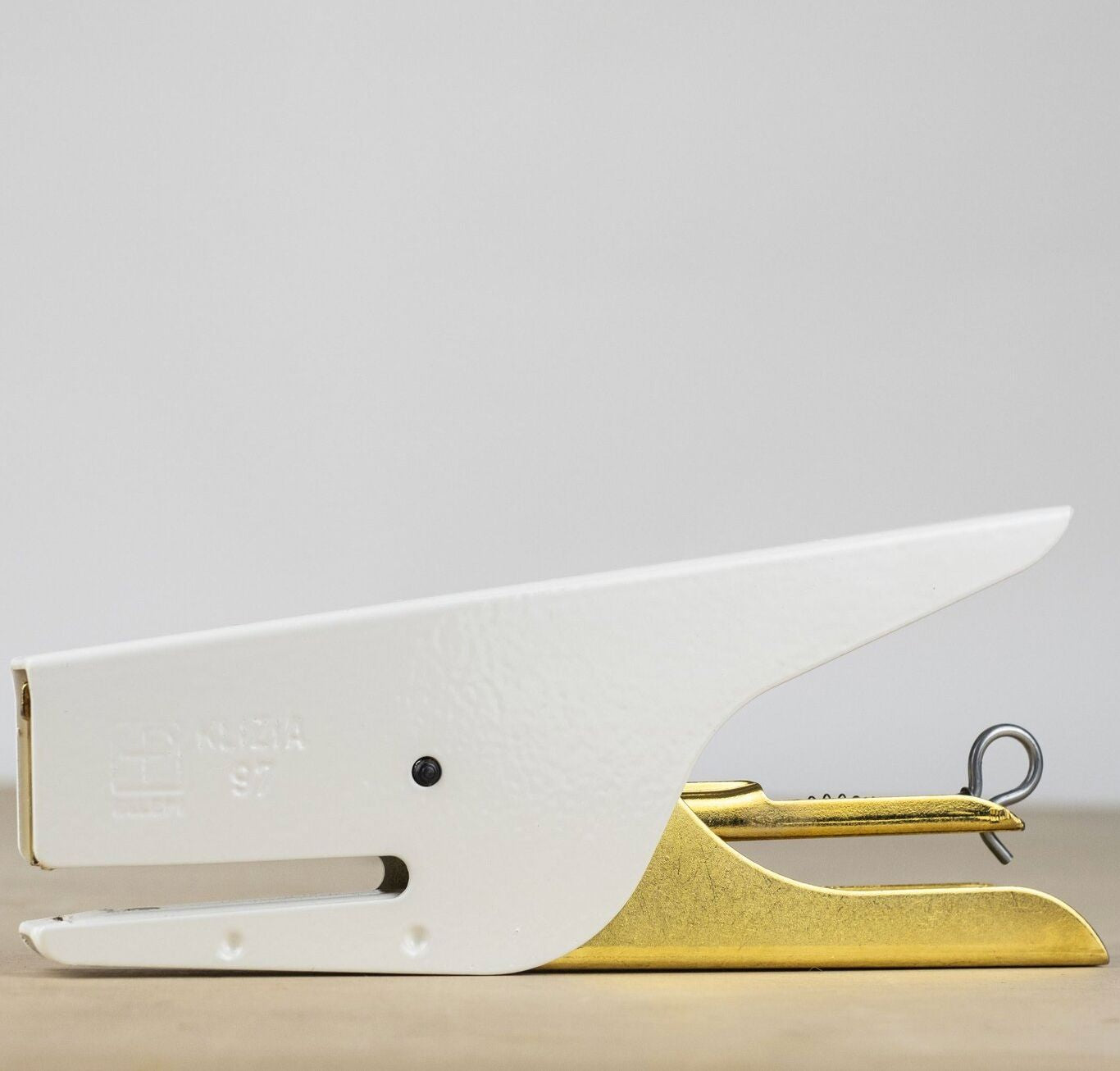Klizia 97 Stapler Stapler Ellepi White and Gold 