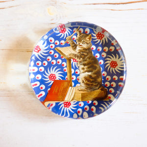 Glass Paperweight - Victorian Die Cut paperweight Papillon Press Director Cat 
