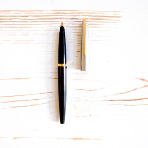 Parker 45 Fountain Pen - Black Fountain Pen Vintage Parker 