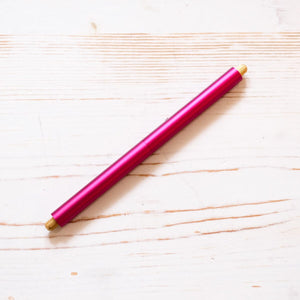 Lumos Pro Duo Pen Refillable Fineliner Pen Tom's Studio Raspberry 
